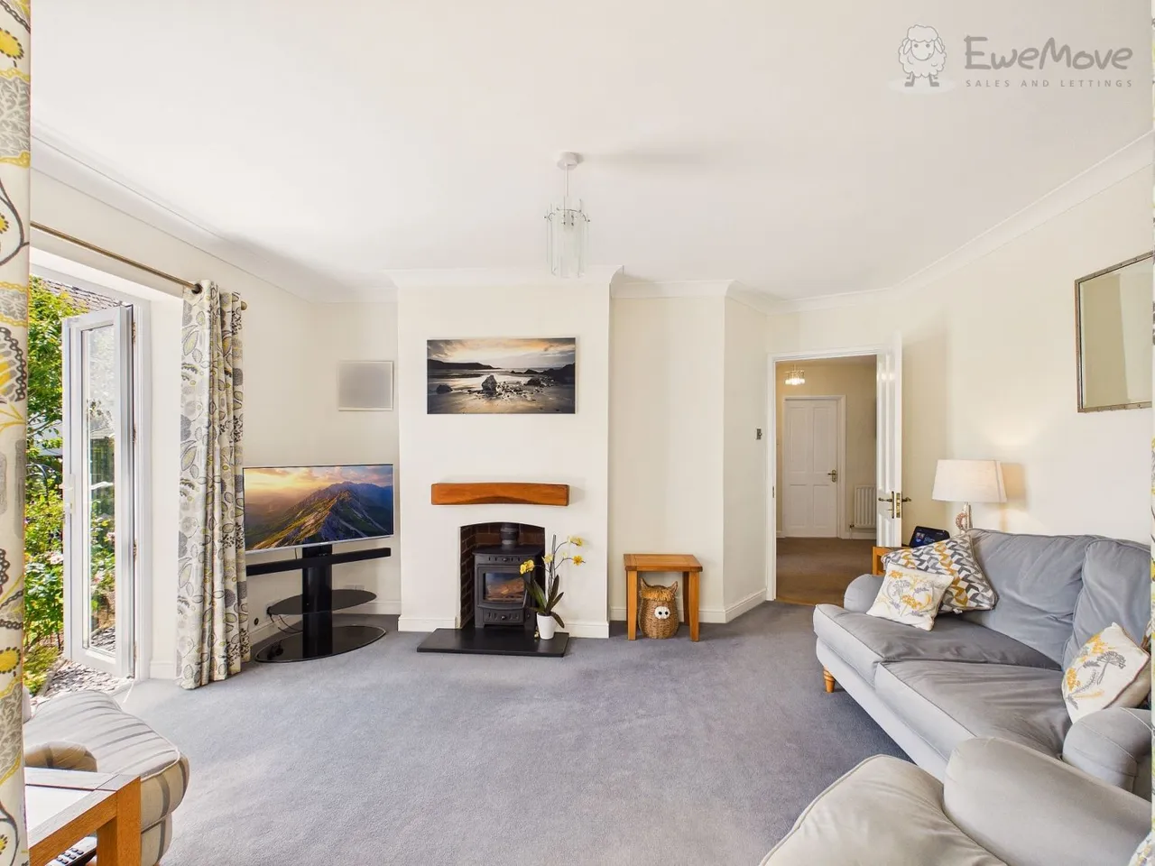 Poltimore Close, South Molton, EX36, photo 6