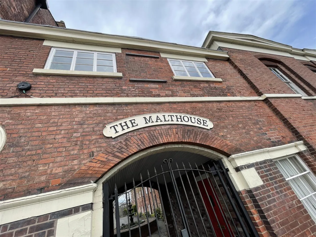 Horninglow Street, Burton-On-Trent, DE14, photo 13