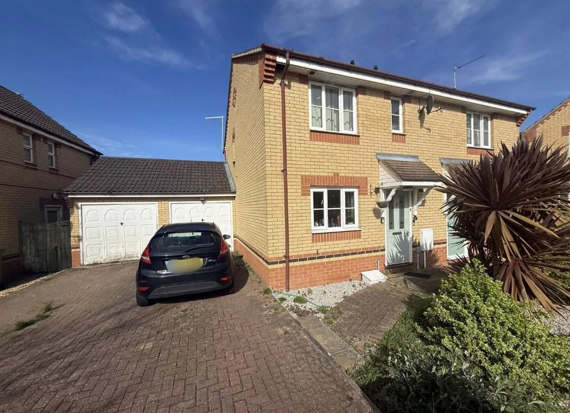 3 bed house for sale, Redwing Close, Peterborough, PE2