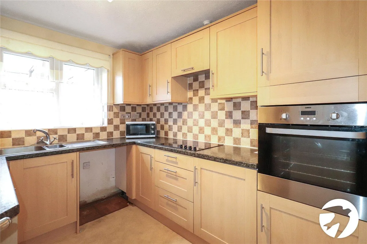 Erith Road, DA17, photo 2