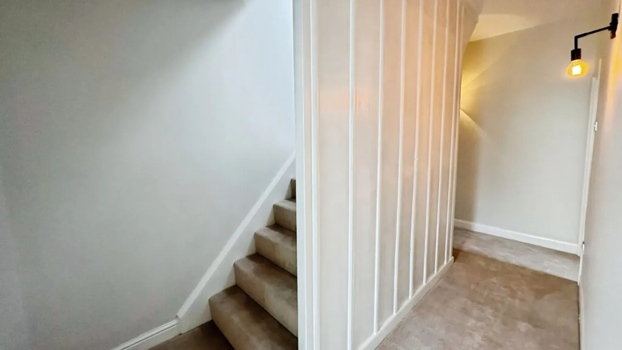 Riddlesden, Keighley, West Yorkshire, photo 9