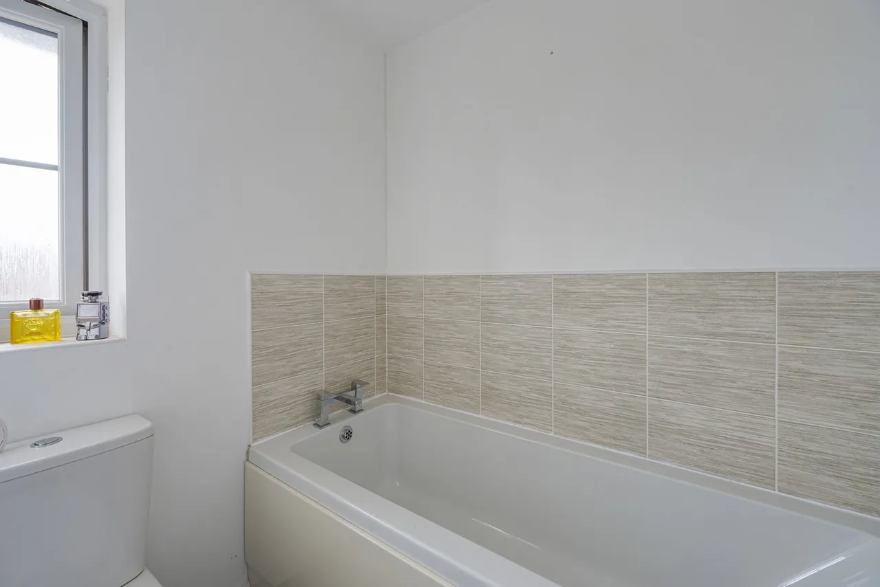 Helmsley Road, Grantham, photo 13