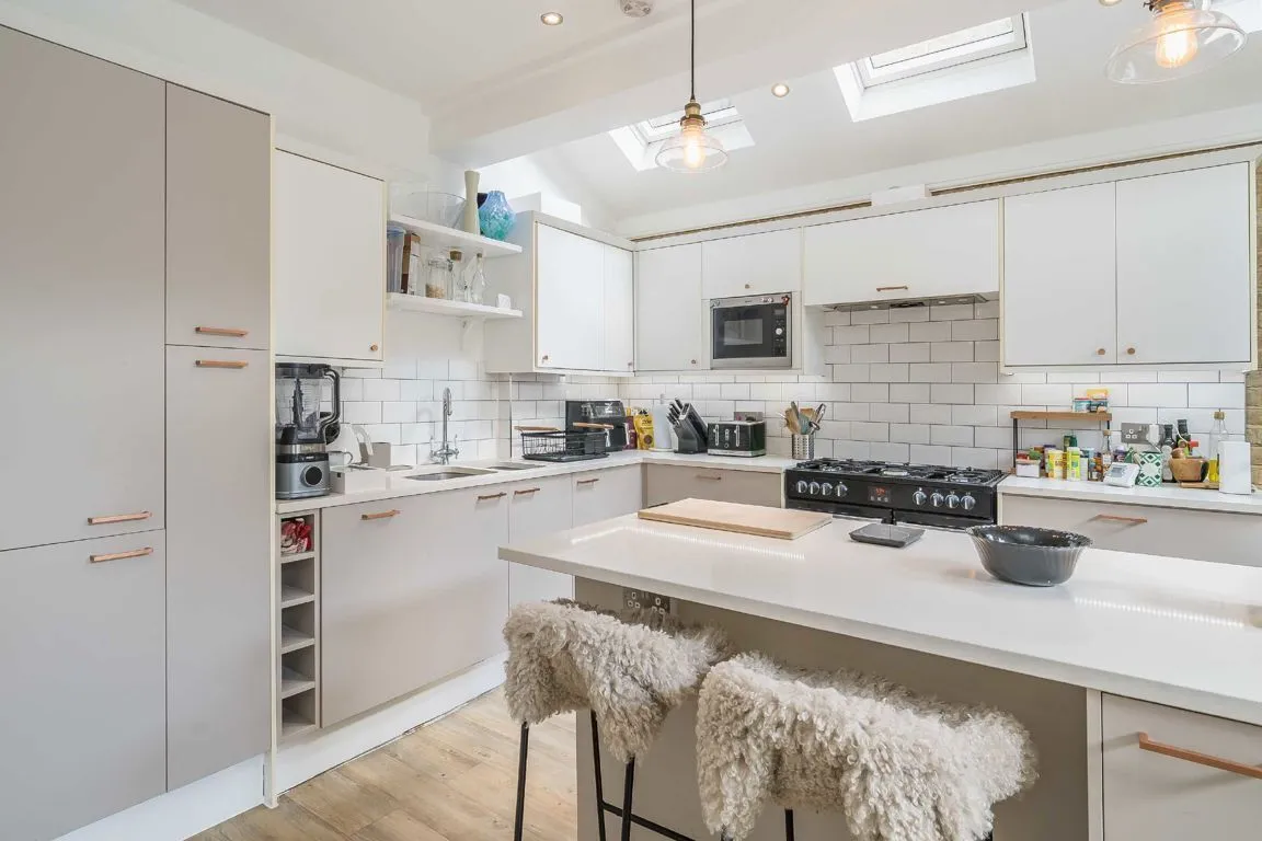 Norfolk House Road, SW16, photo 3