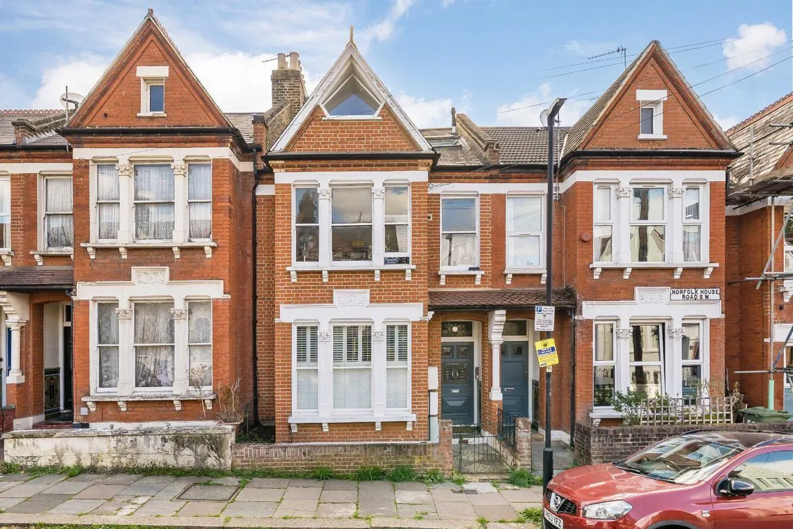 2 bed property for sale, Norfolk House Road, SW16