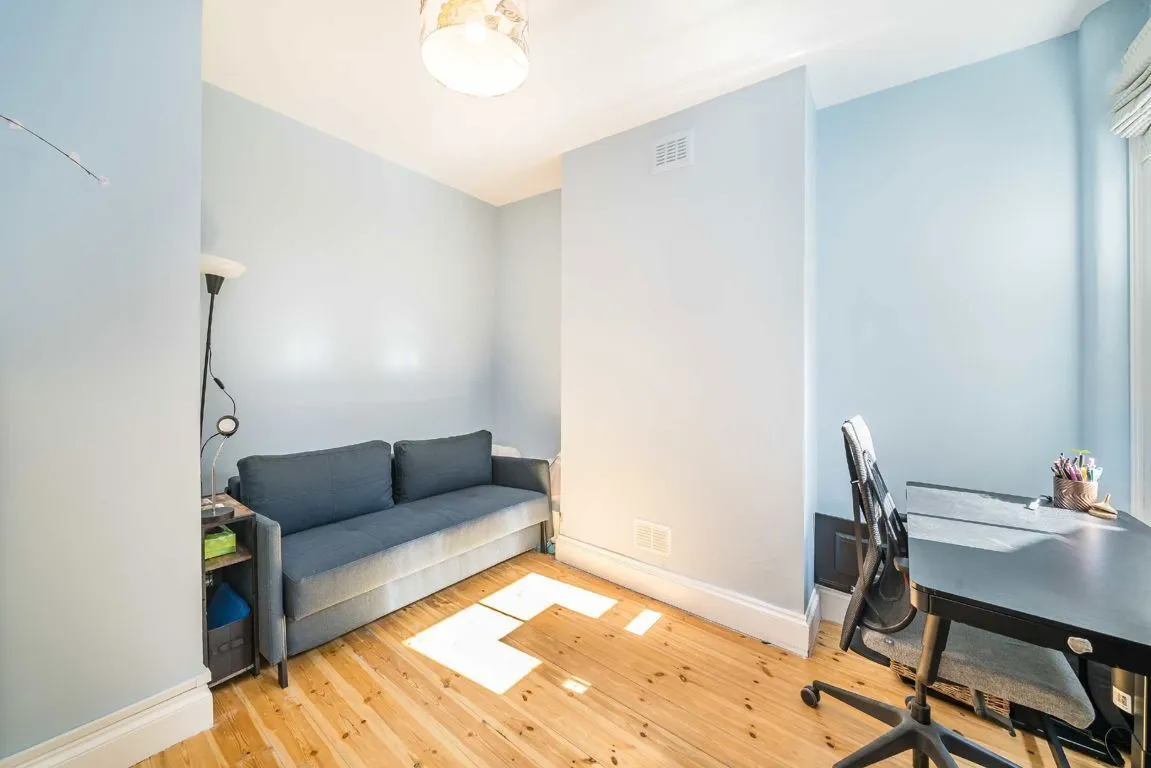 Norfolk House Road, SW16, photo 7