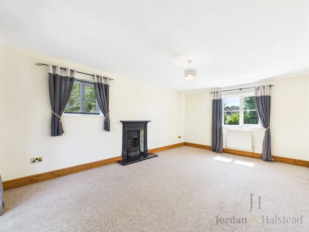Poole Lane, Thornton-le-Moors, Chester, Cheshire, CH2 4JF, photo 8