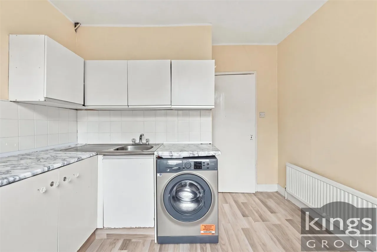 Rotherfield Road, Enfield, photo 12