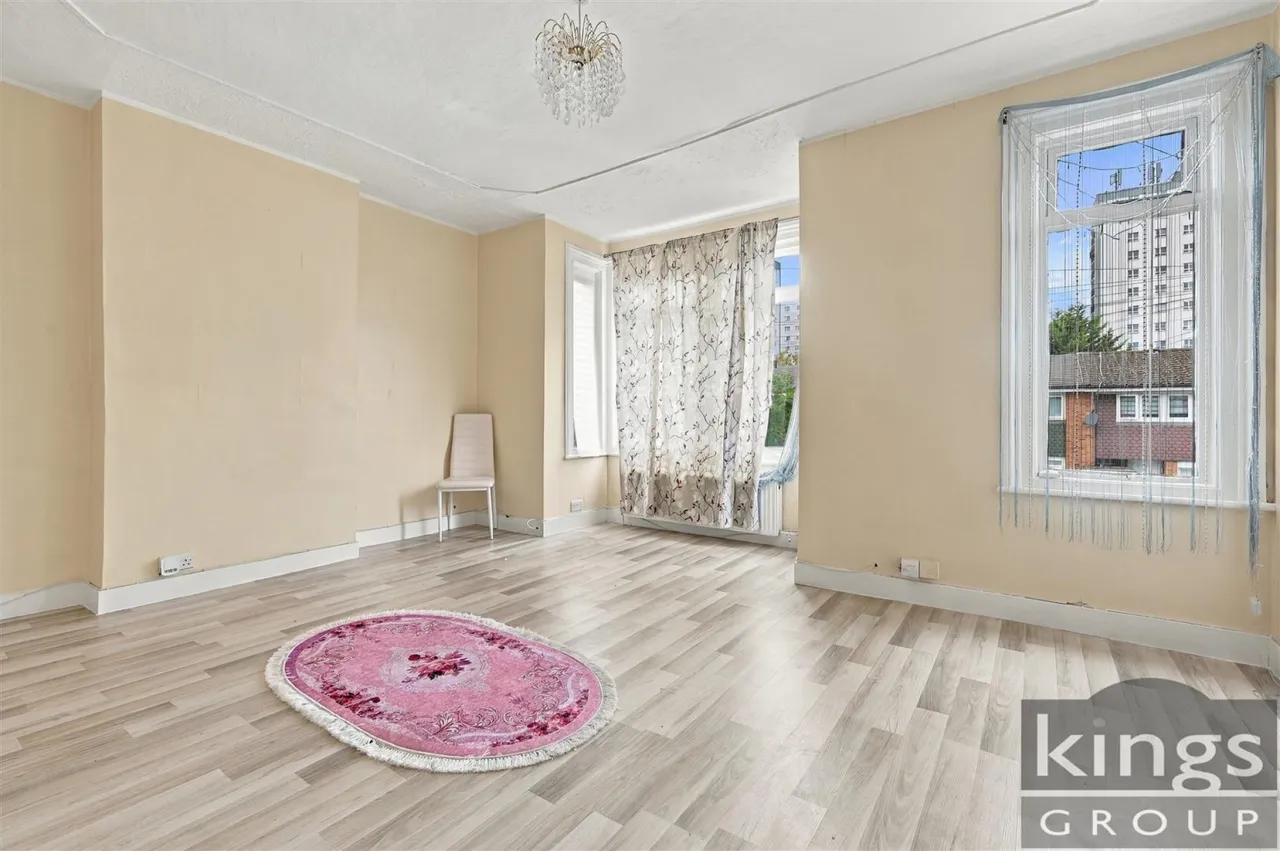 Rotherfield Road, Enfield, photo 3