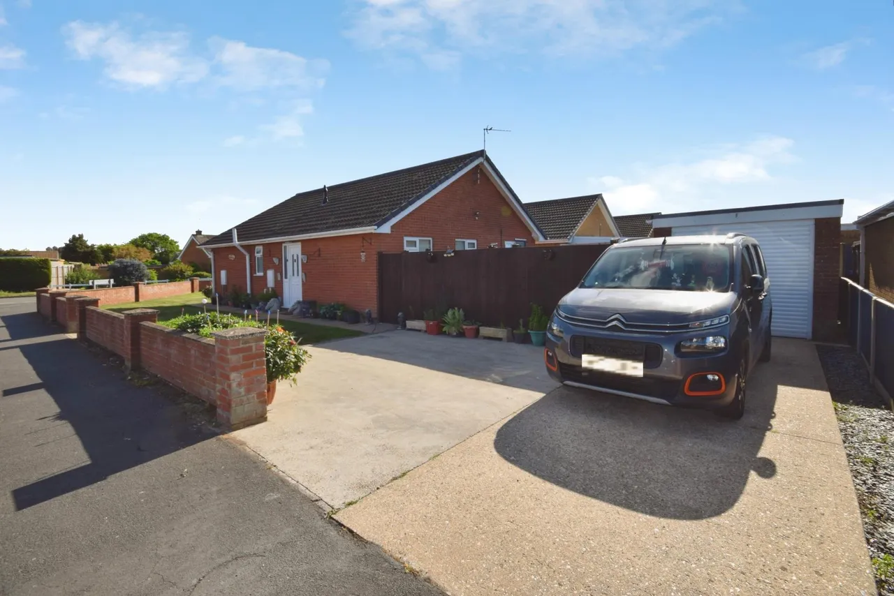 Beacon Park Drive, Skegness, PE25, photo 12