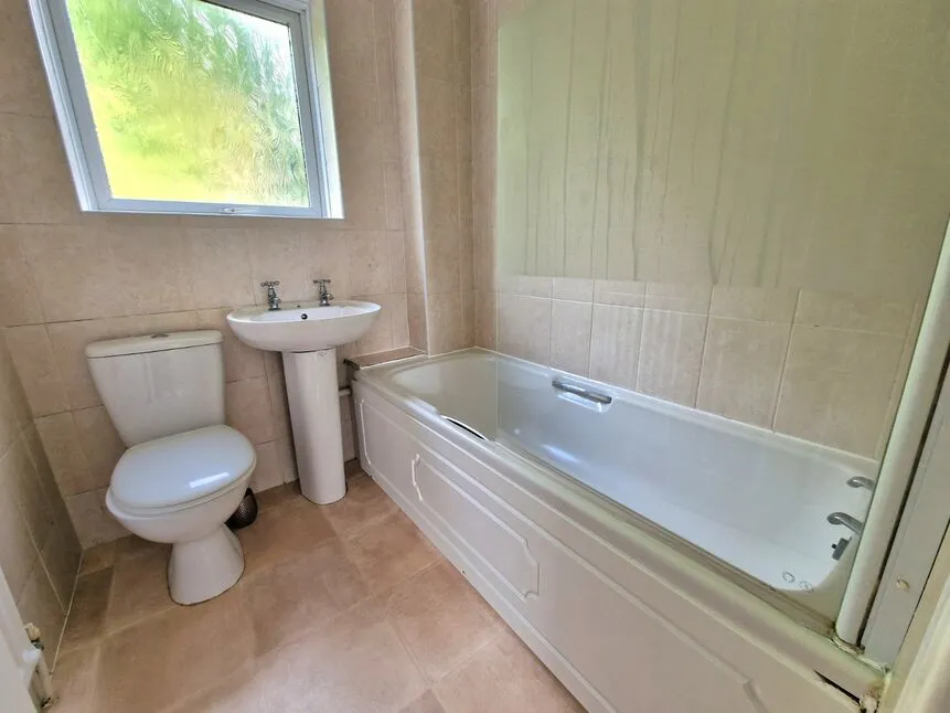 Alpine Court, Kenilworth, Warwickshire, CV8, photo 8