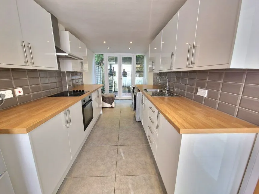 Alpine Court, Kenilworth, Warwickshire, CV8, photo 4