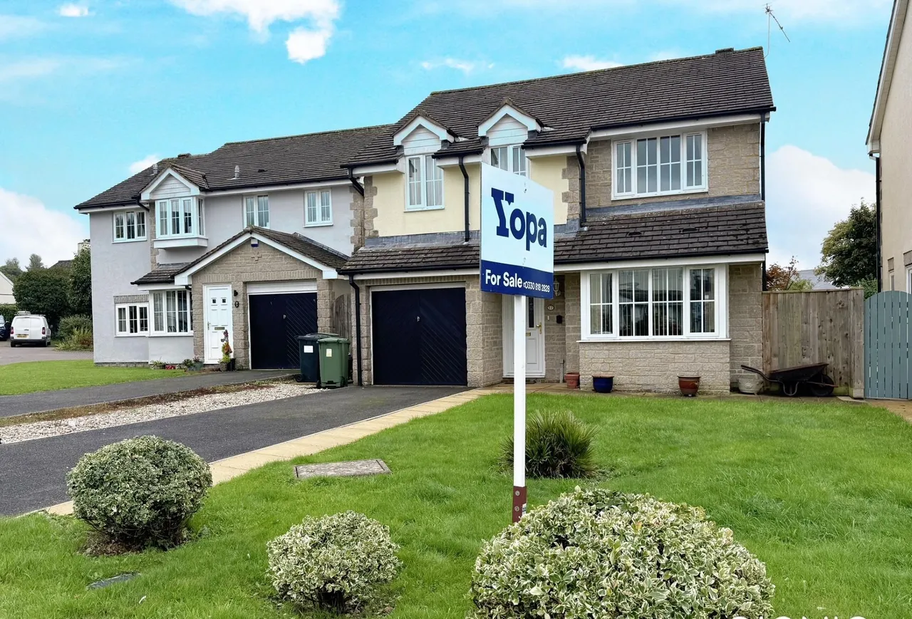 4 bed house for sale, Tremlett Grove, Newton Abbot, TQ12