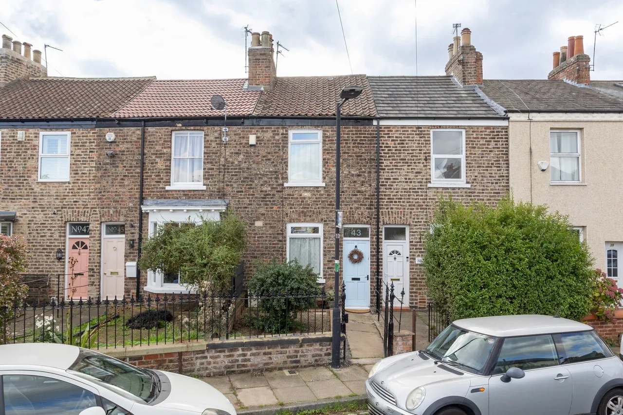 2 bed house for sale, Field View, York, YO30