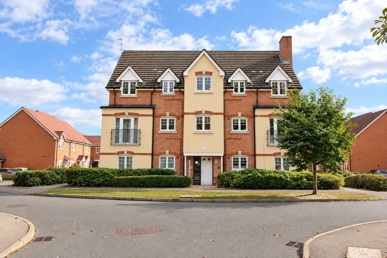1 bed flat for sale, Claines Street, Holybourne, GU34