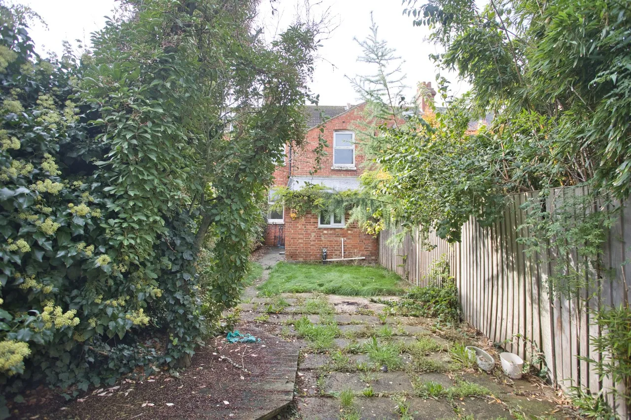 Morehall Avenue, Cheriton, CT19, photo 14