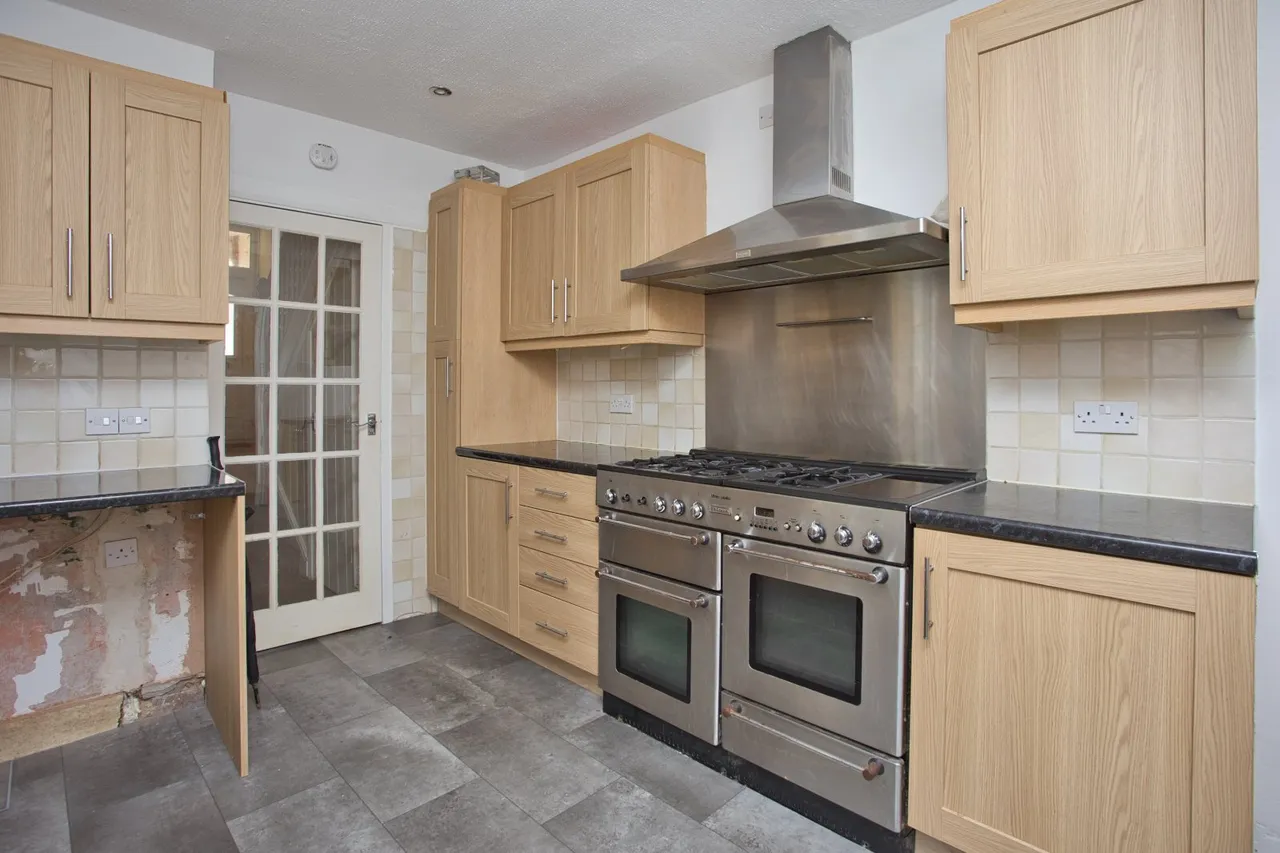 Morehall Avenue, Cheriton, CT19, photo 7