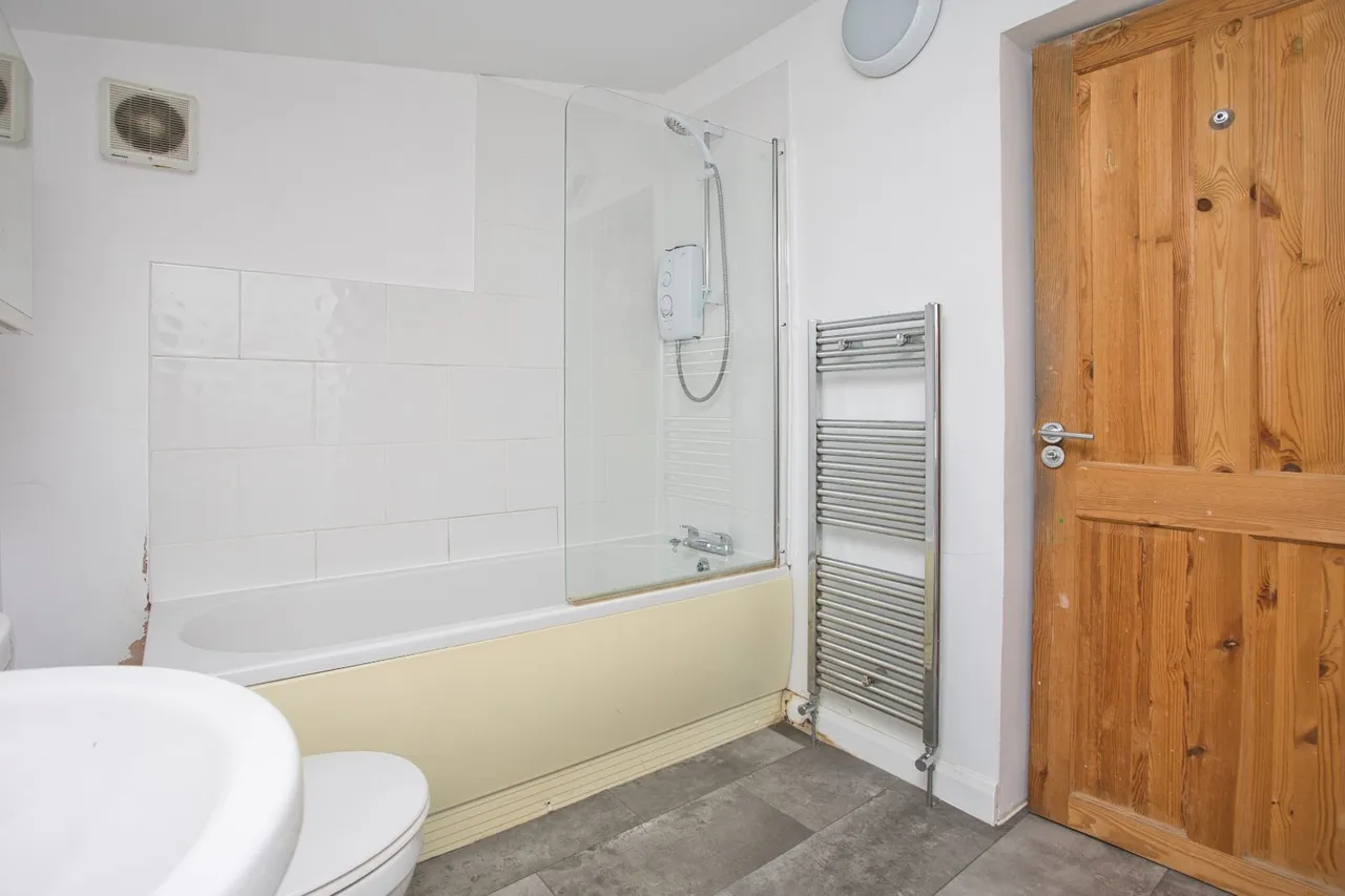 Morehall Avenue, Cheriton, CT19, photo 10