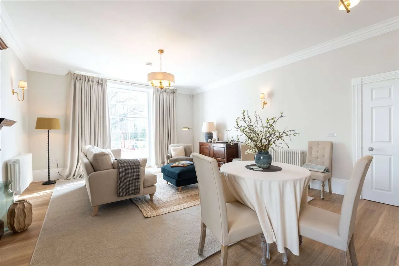 Arden Lawn, Henley-in-Arden, Warwickshire, B95 6AB, photo 7
