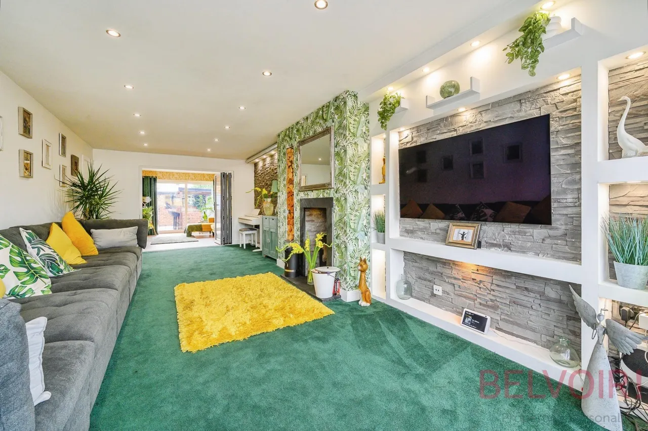 Thornleigh Avenue, Wakefield, WF2, photo 3
