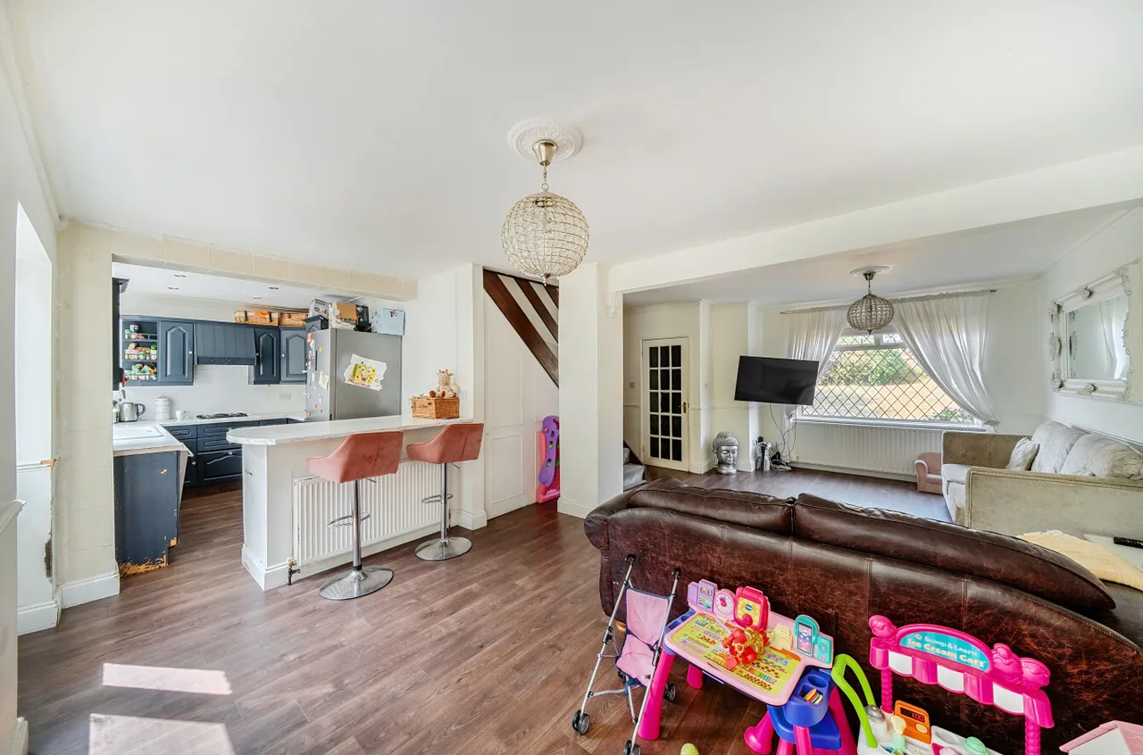 Martens Avenue, Bexleyheath, DA7, photo 14