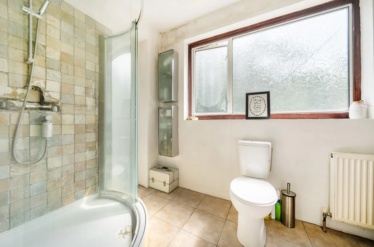 Martens Avenue, Bexleyheath, DA7, photo 20