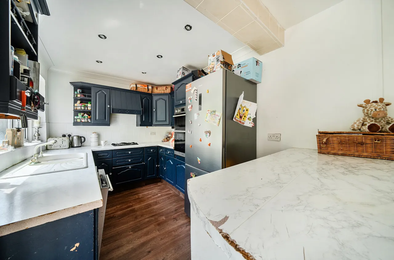 Martens Avenue, Bexleyheath, DA7, photo 12