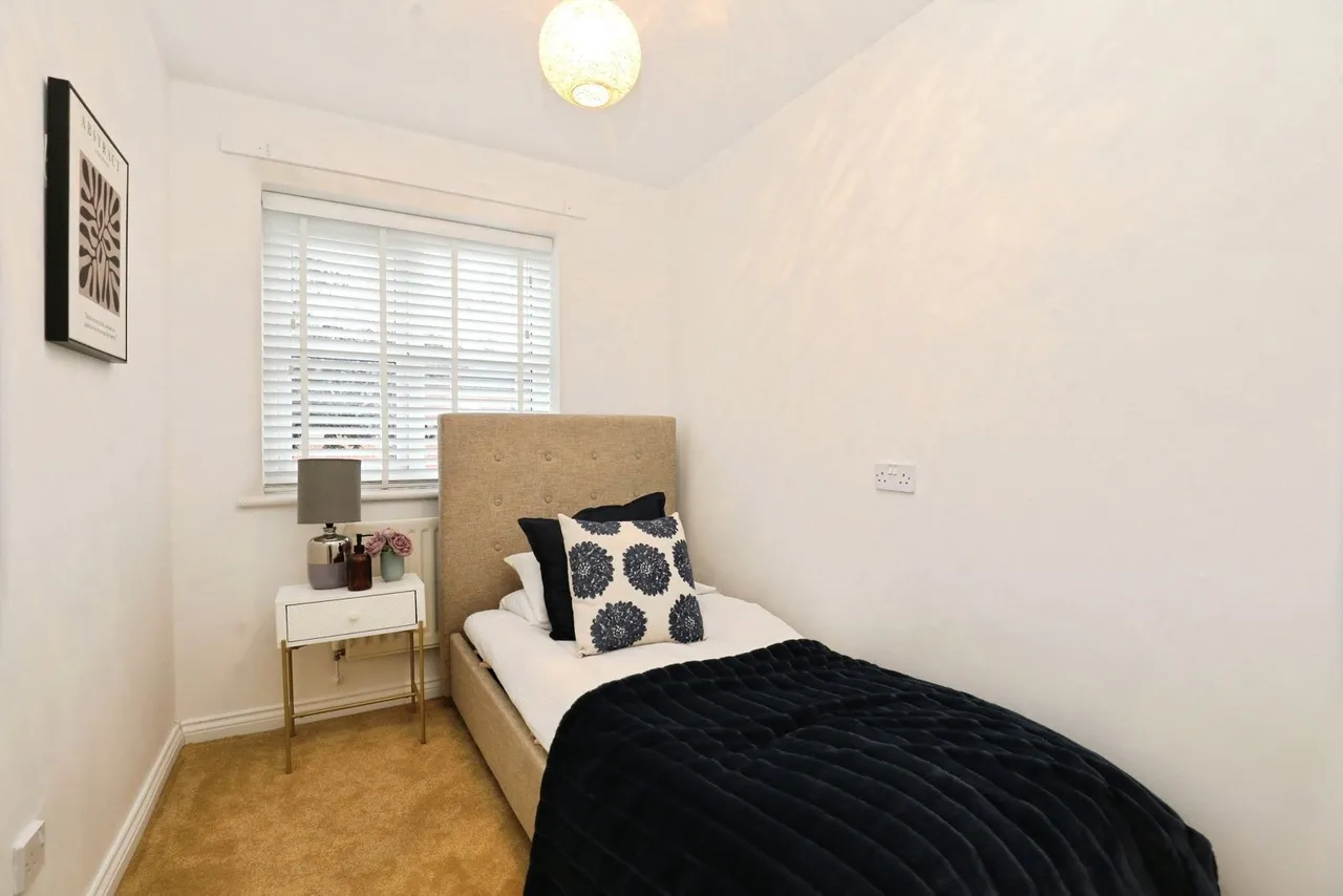 Blackthorn Close, Wistaston, Crewe, Cheshire, CW2, photo 29