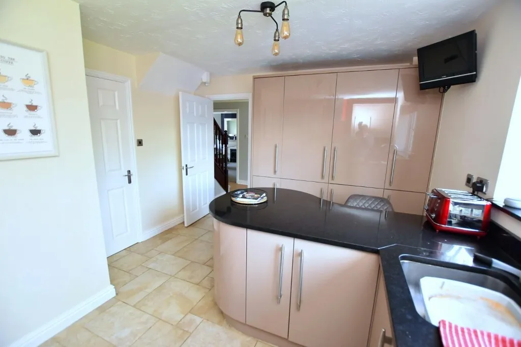 Middle Greeve, Wootton, photo 6