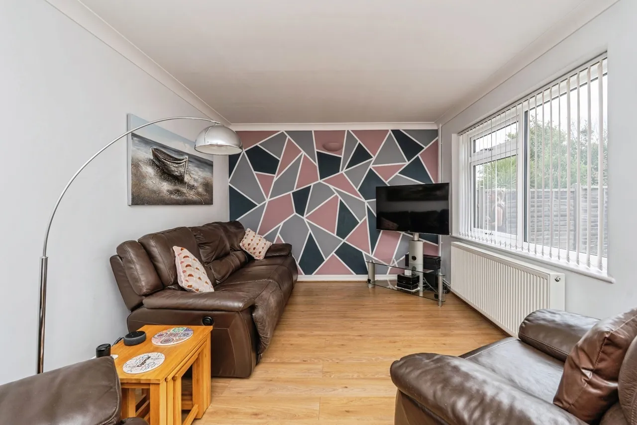 Willow Way, Farnham, GU9, photo 5