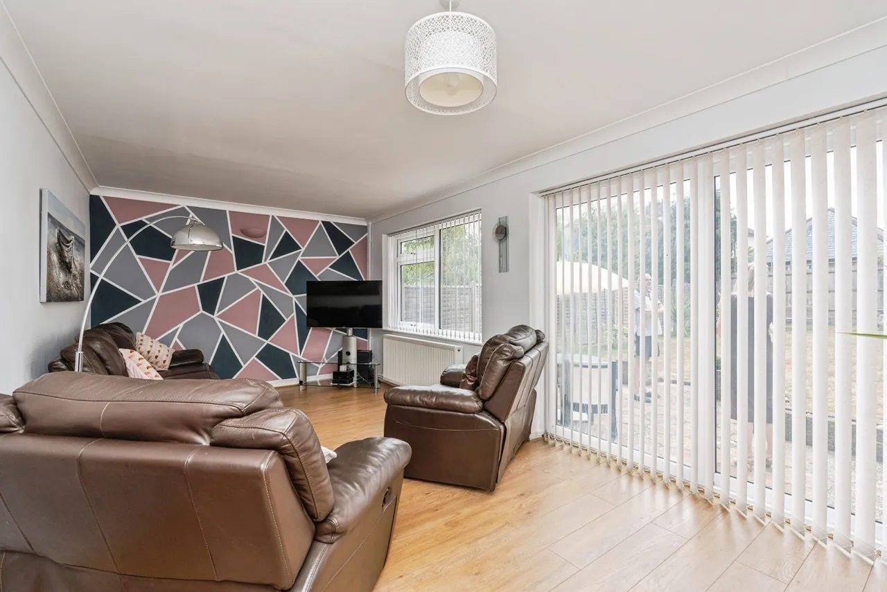 Willow Way, Farnham, GU9, photo 15