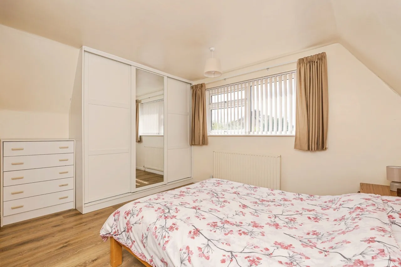 Willow Way, Farnham, GU9, photo 18
