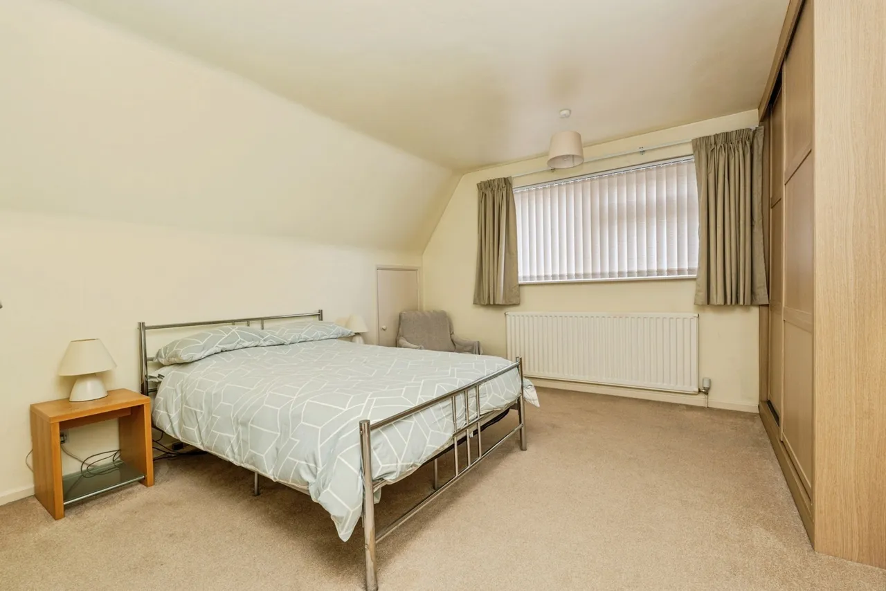 Willow Way, Farnham, GU9, photo 8