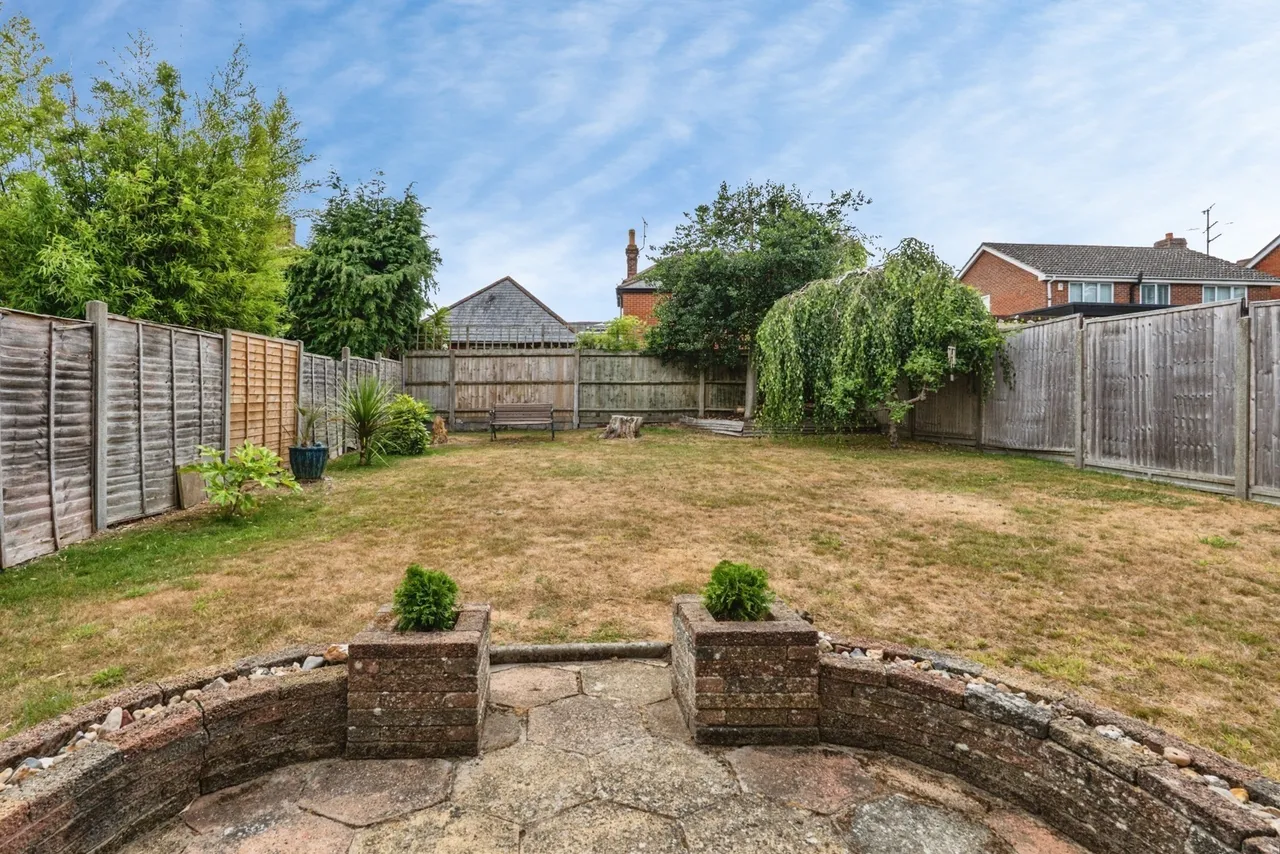 Willow Way, Farnham, GU9, photo 4