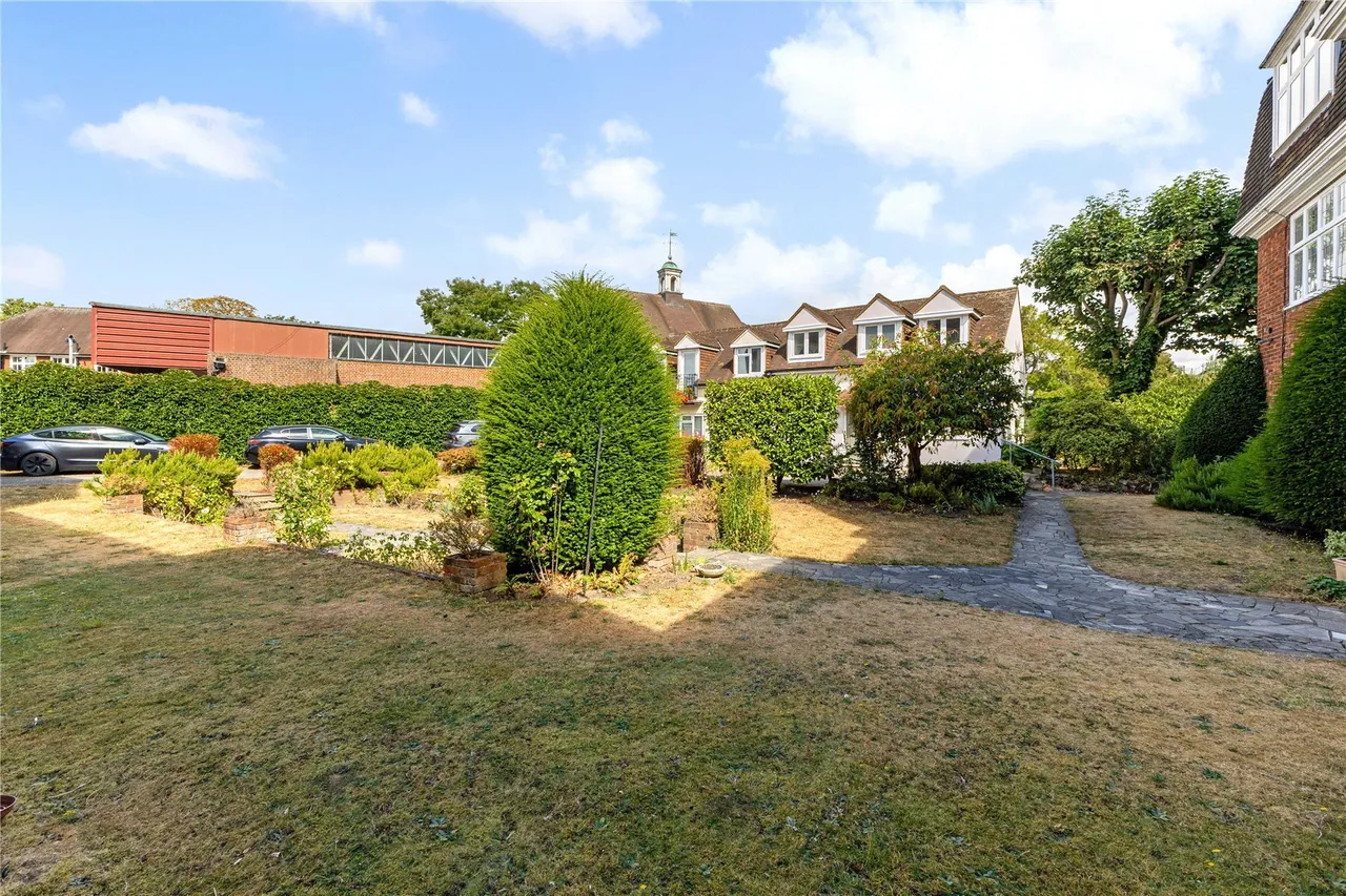 The Gateways, Park Lane, Richmond, TW9, photo 11