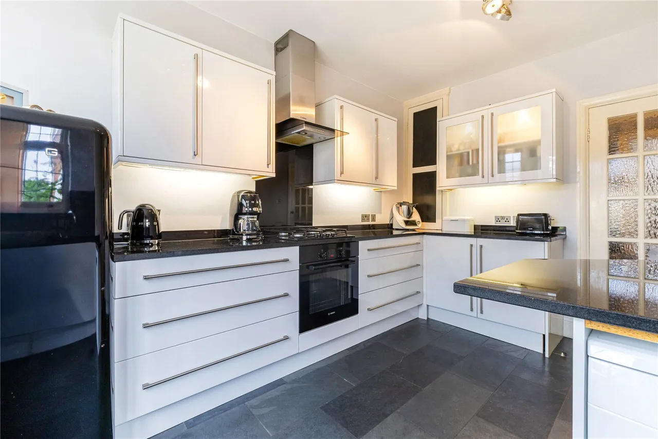 The Gateways, Park Lane, Richmond, TW9, photo 6