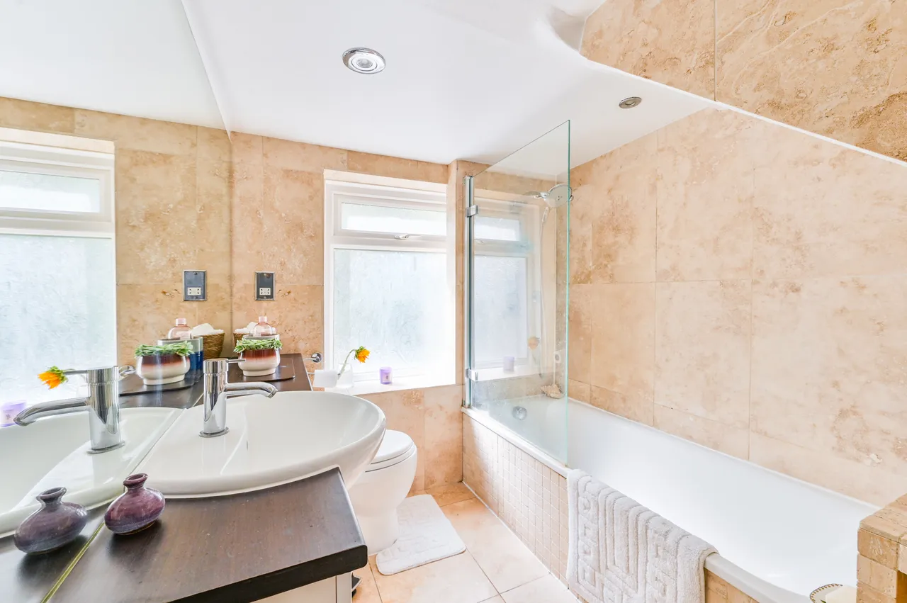 Ground Floor Flat, 87b Brondesbury Villas, London, photo 5
