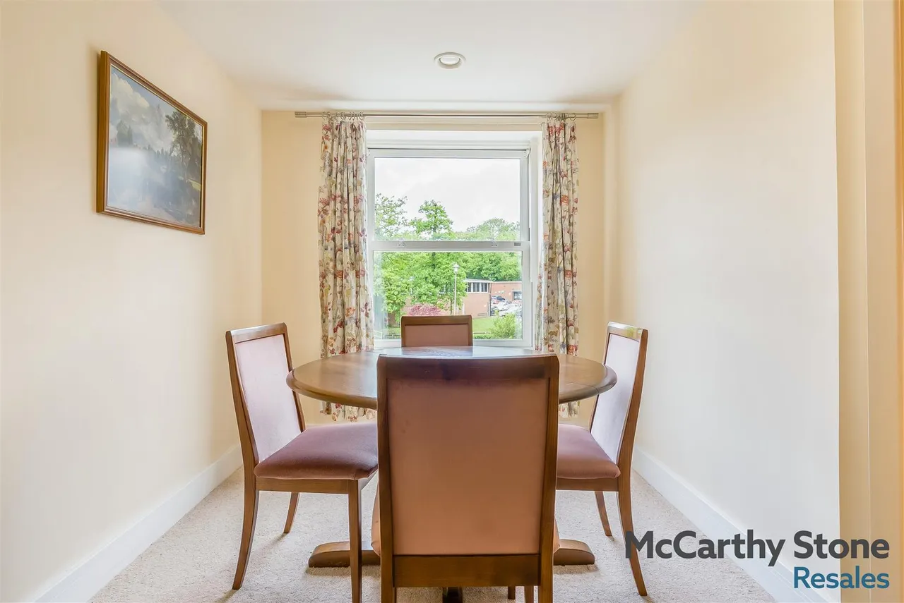 College Way, Welwyn Garden City, AL8, photo 5