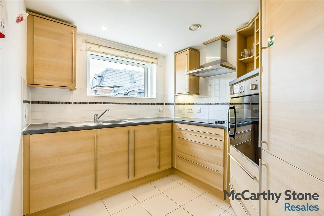 College Way, Welwyn Garden City, AL8, photo 6