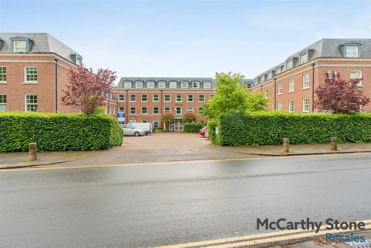 1 bed flat for sale, College Way, Welwyn Garden City, AL8