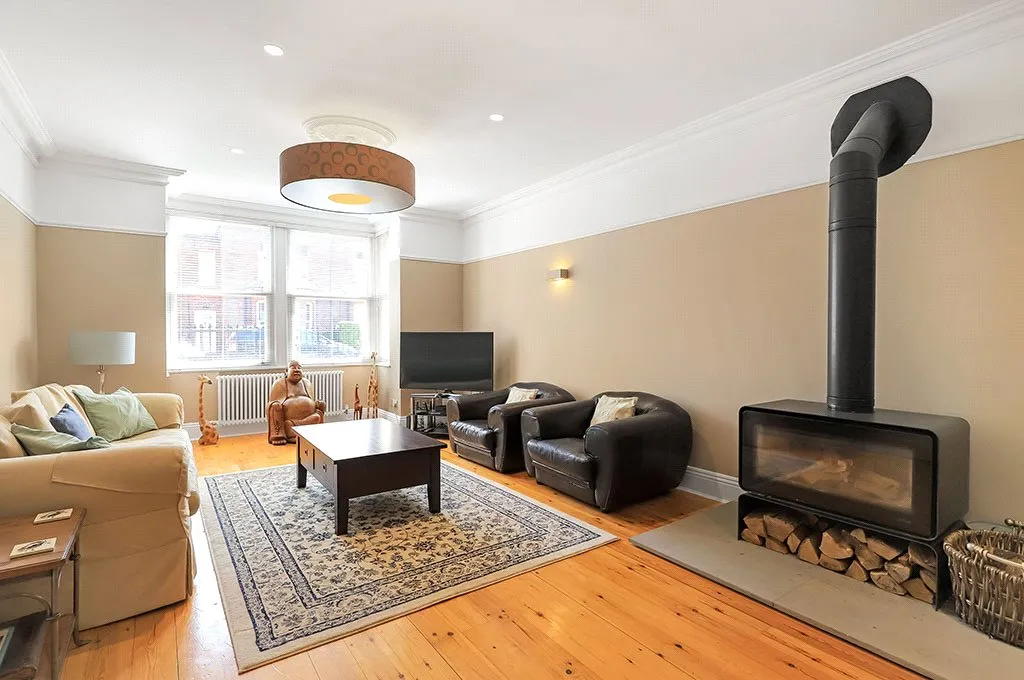 Station Road, Romsey, Hampshire, SO51 8DT, photo 6