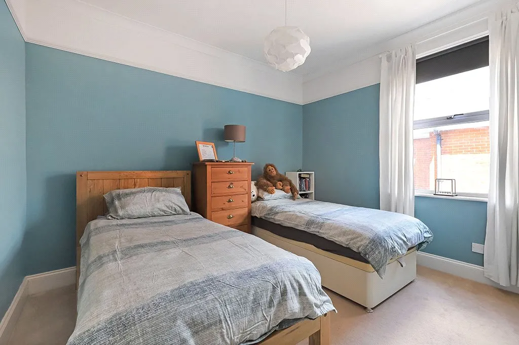 Station Road, Romsey, Hampshire, SO51 8DT, photo 18
