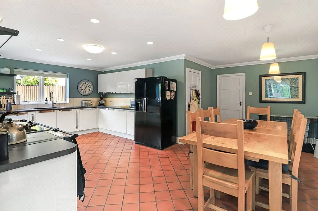 Station Road, Romsey, Hampshire, SO51 8DT, photo 11
