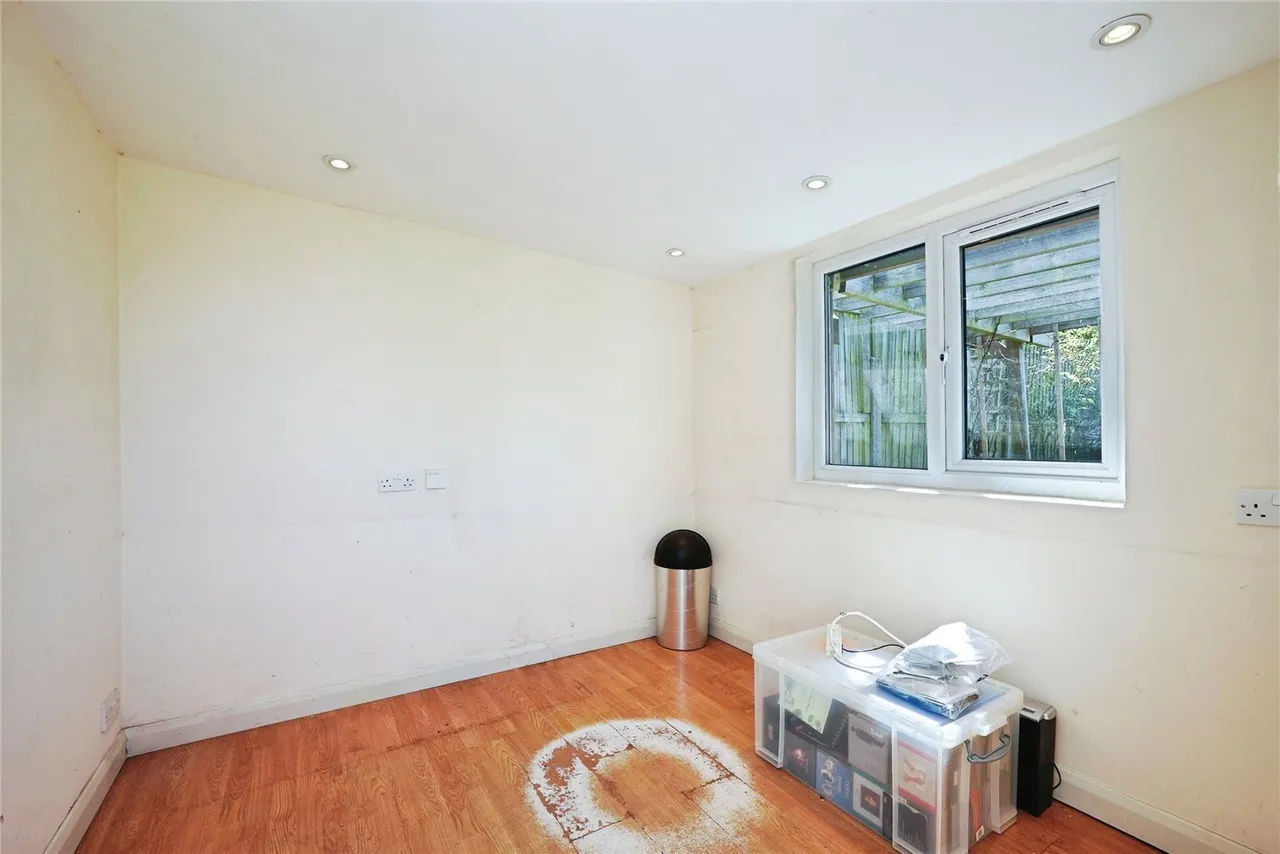 Coach Road, Acrise, Folkestone, Kent, CT18, photo 10