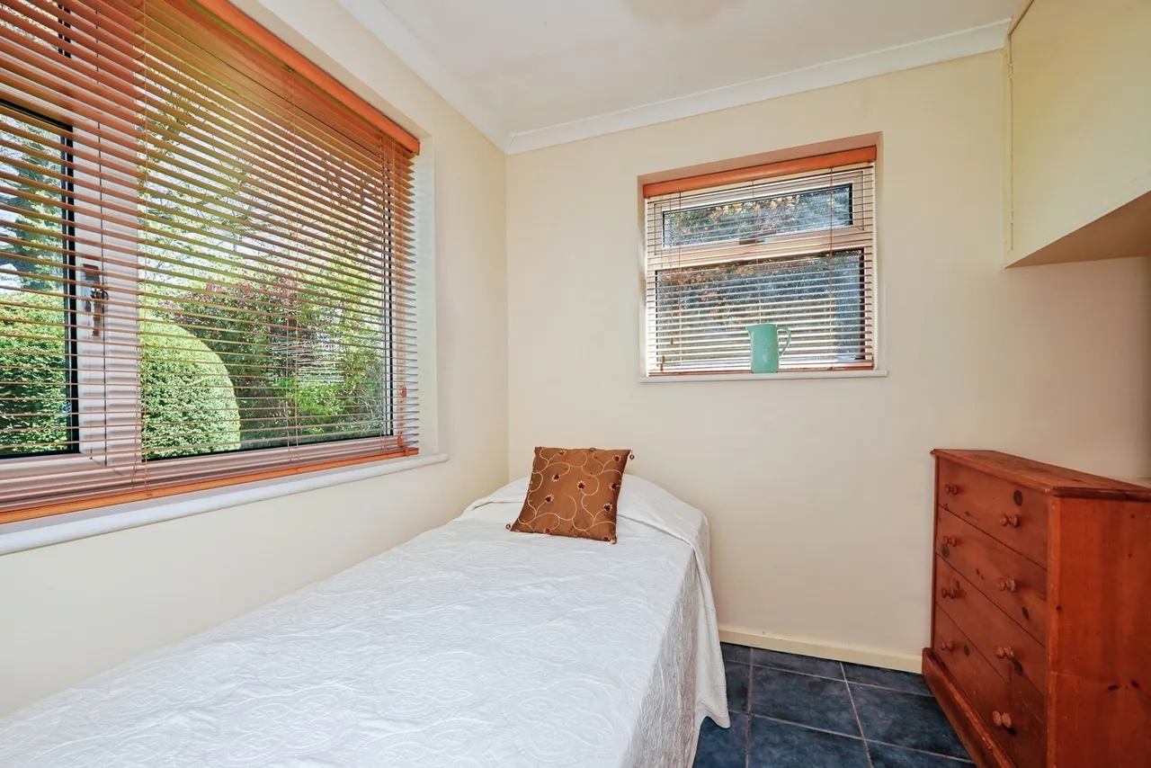 Coach Road, Acrise, Folkestone, Kent, CT18, photo 37
