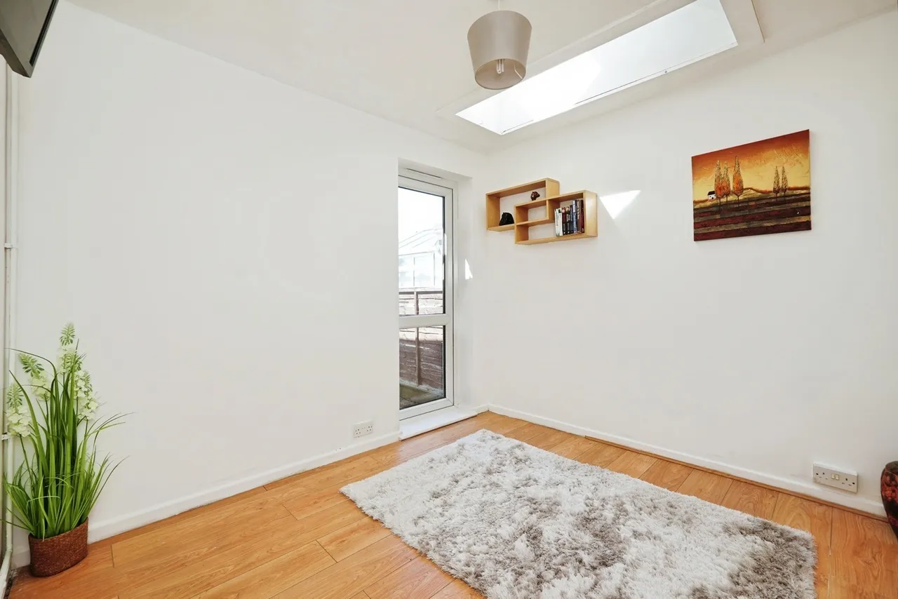Coach Road, Acrise, Folkestone, Kent, CT18, photo 40