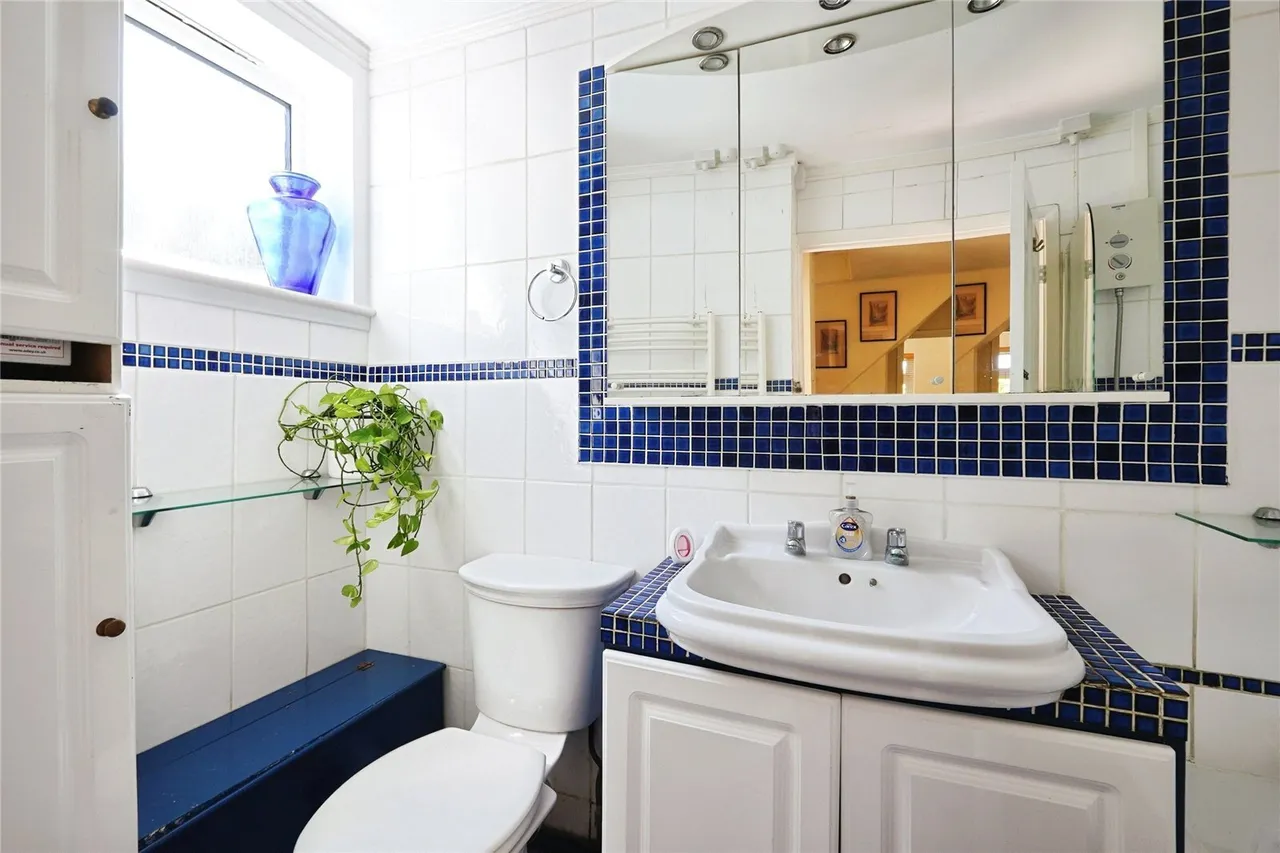 Coach Road, Acrise, Folkestone, Kent, CT18, photo 12