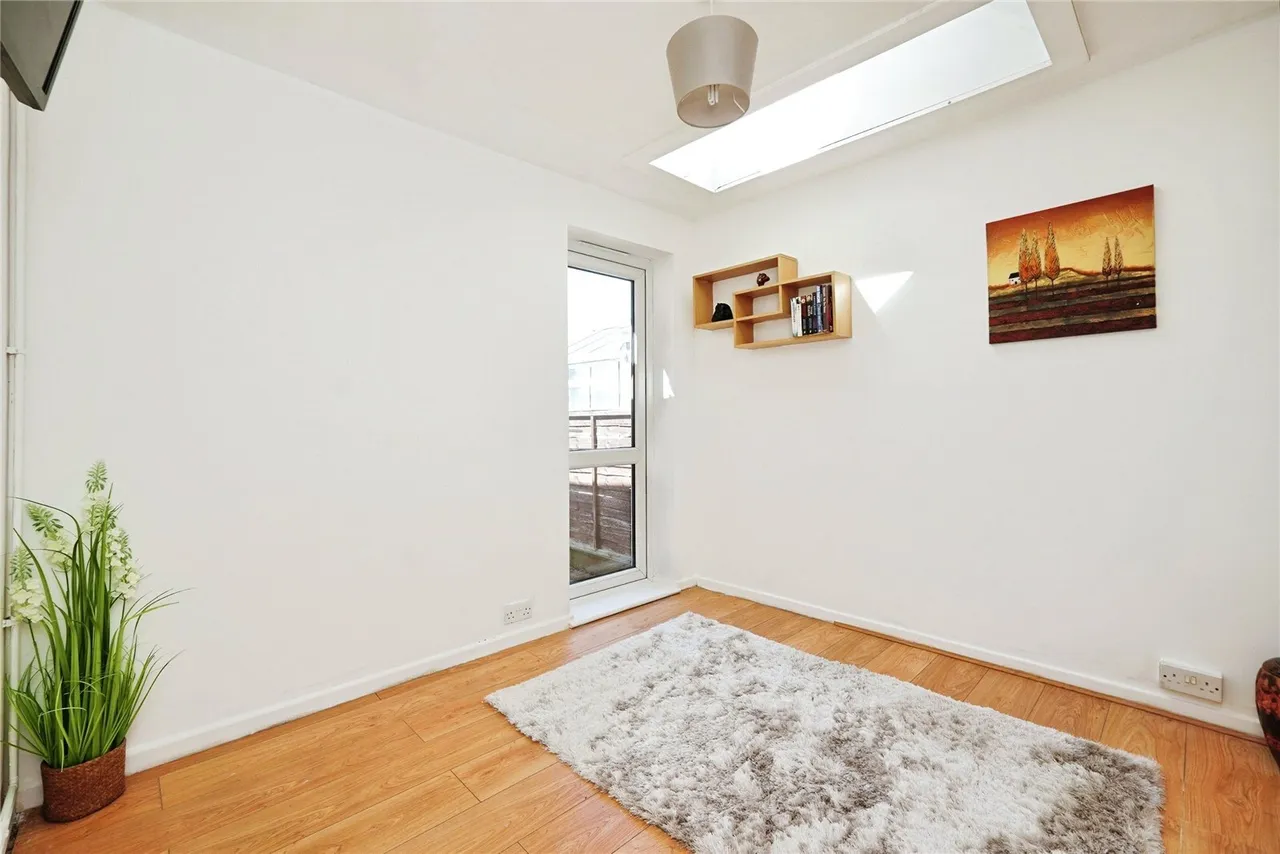 Coach Road, Acrise, Folkestone, Kent, CT18, photo 6