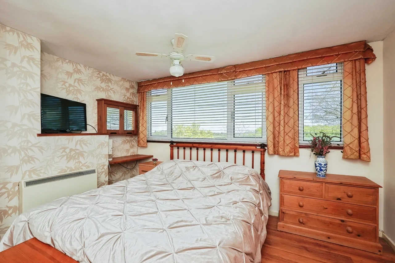 Coach Road, Acrise, Folkestone, Kent, CT18, photo 42