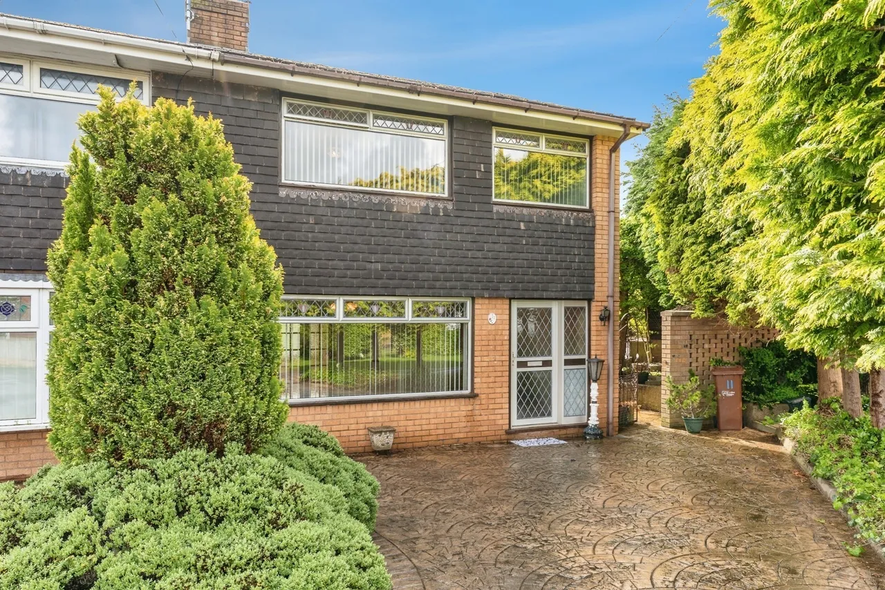 3 bed house for sale, Springfield Close, Flint, CH6
