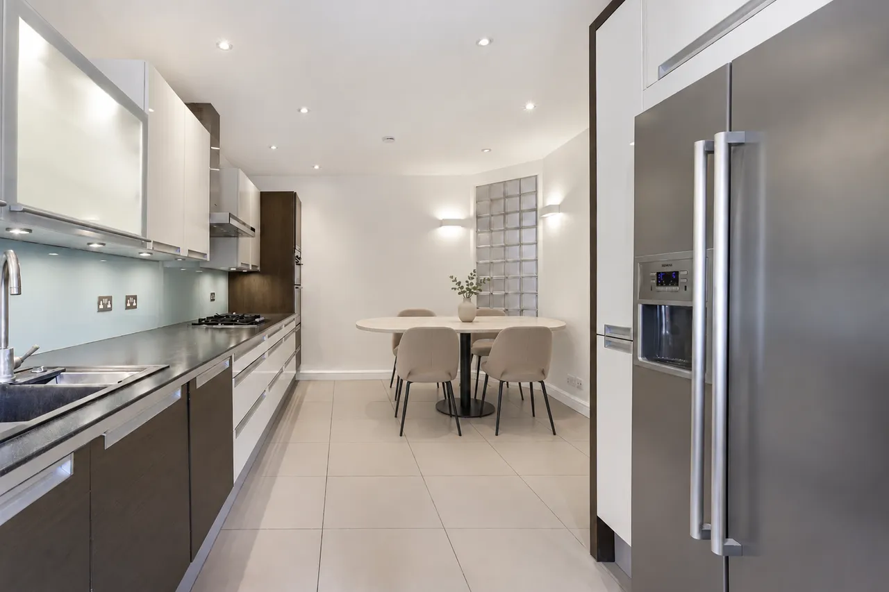 Magnolia Place, Ealing, W5, photo 10